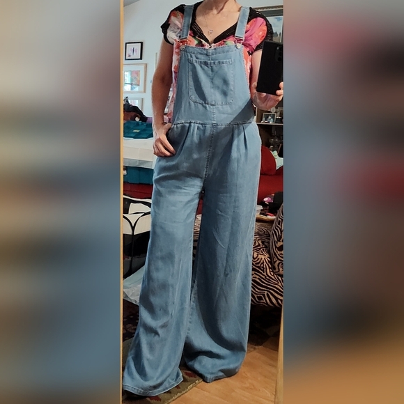Beautifully Basic Overalls 👖 Blue 💙 Jean NWOT - Picture 5 of 16